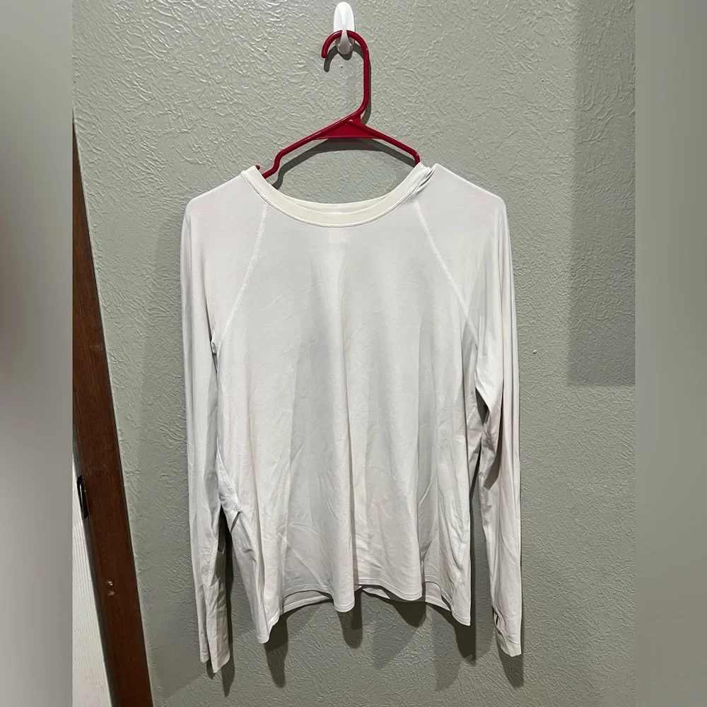 lululemon athletica White Long-Sleeve Crewneck Top Size Small Buttersoft EUC